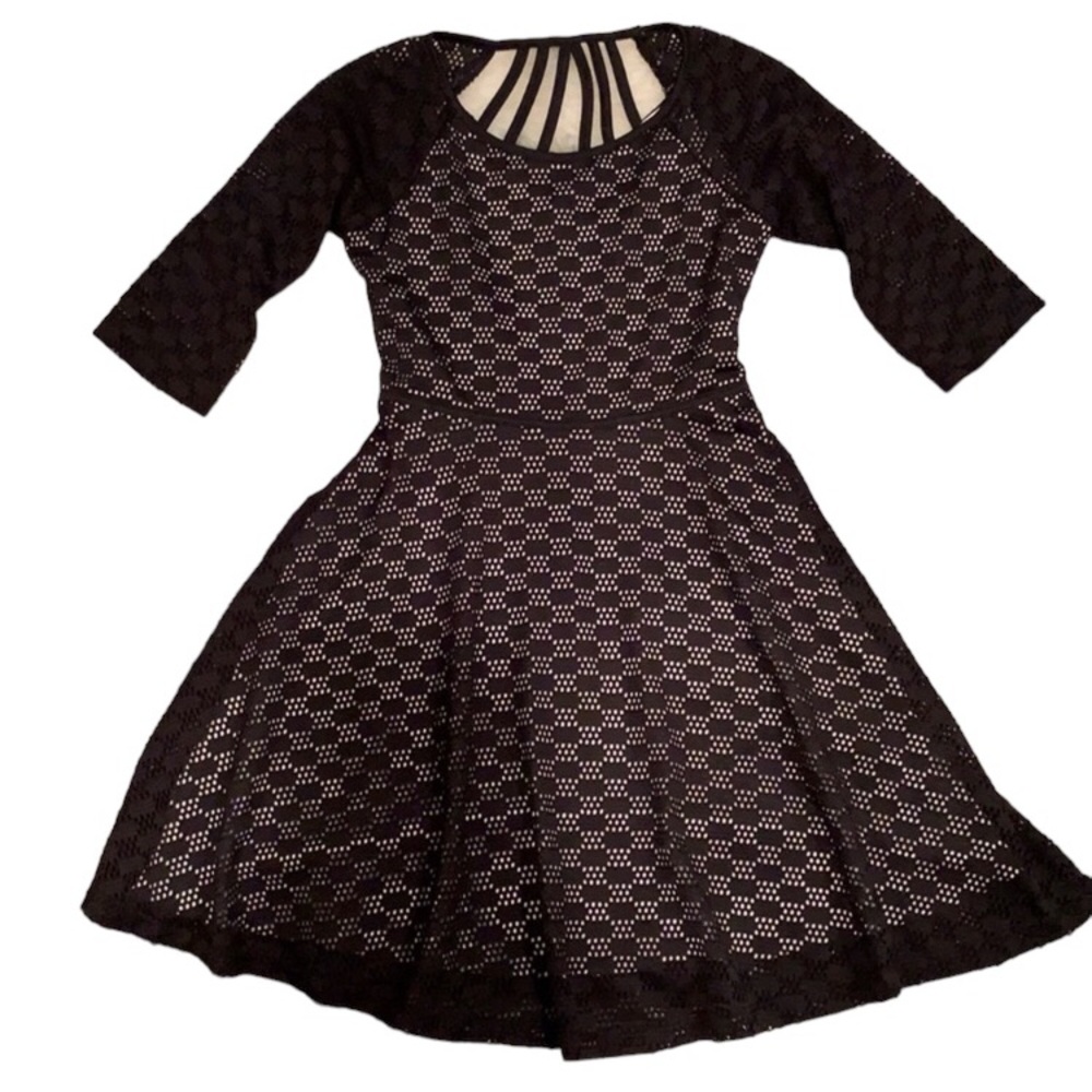 Speechless black and white mesh dress with sleeves, size 10